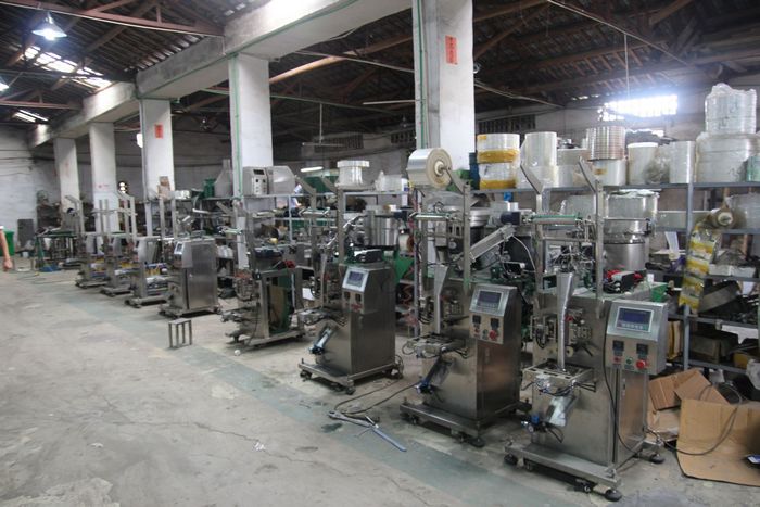 Hais txog peb - kally tshuab (11) .jpg